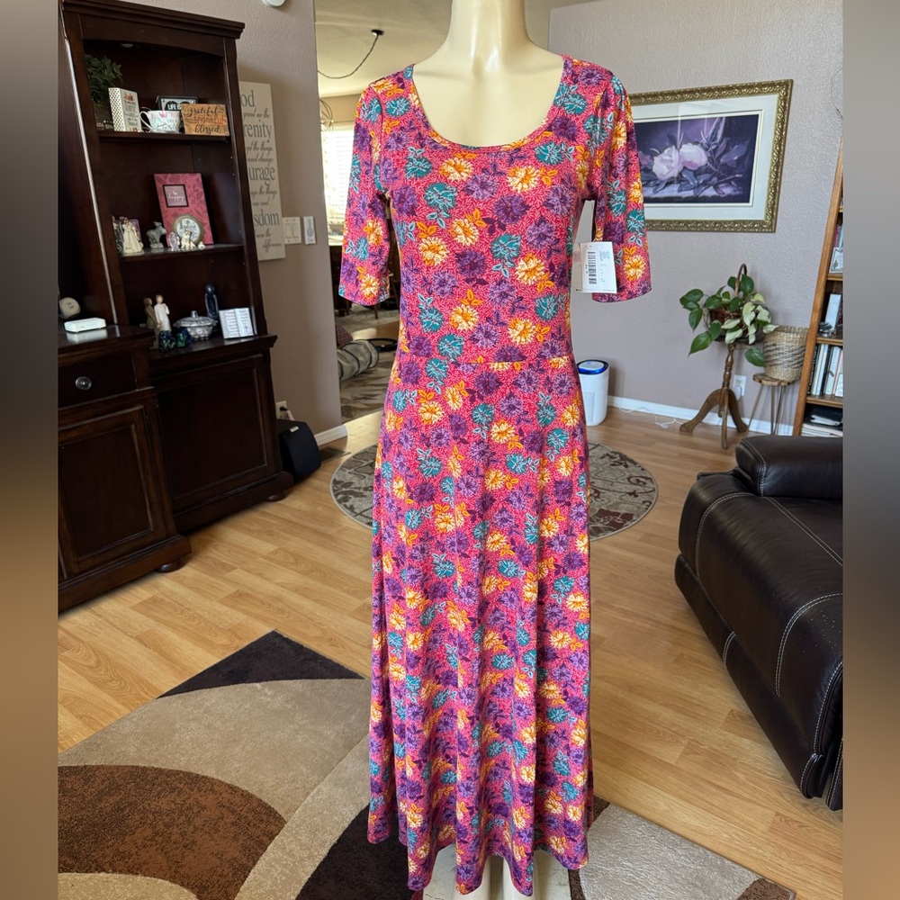 LuLaRoe red floral short sleeve scoop neckline maxi dress-size M-NWT